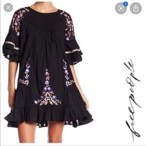 Free People Pavlo Embroidered dress • size M
